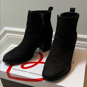 Blondo Waterproof Black Ankle Booties
